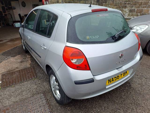 2006 Renault Clio 1.5 dCi 86 Dynamique 5dr